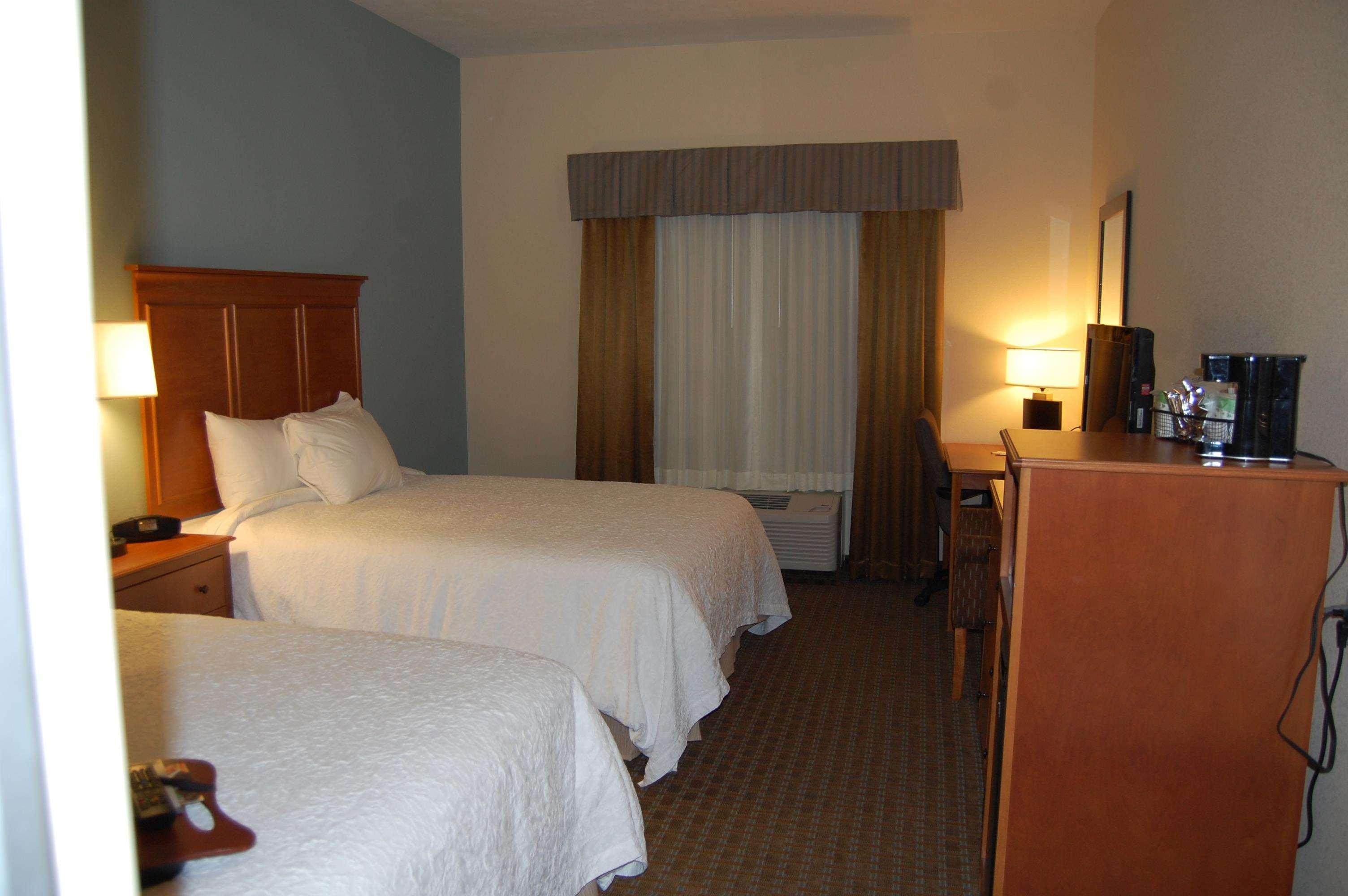 Hampton Inn Sidney Esterno foto