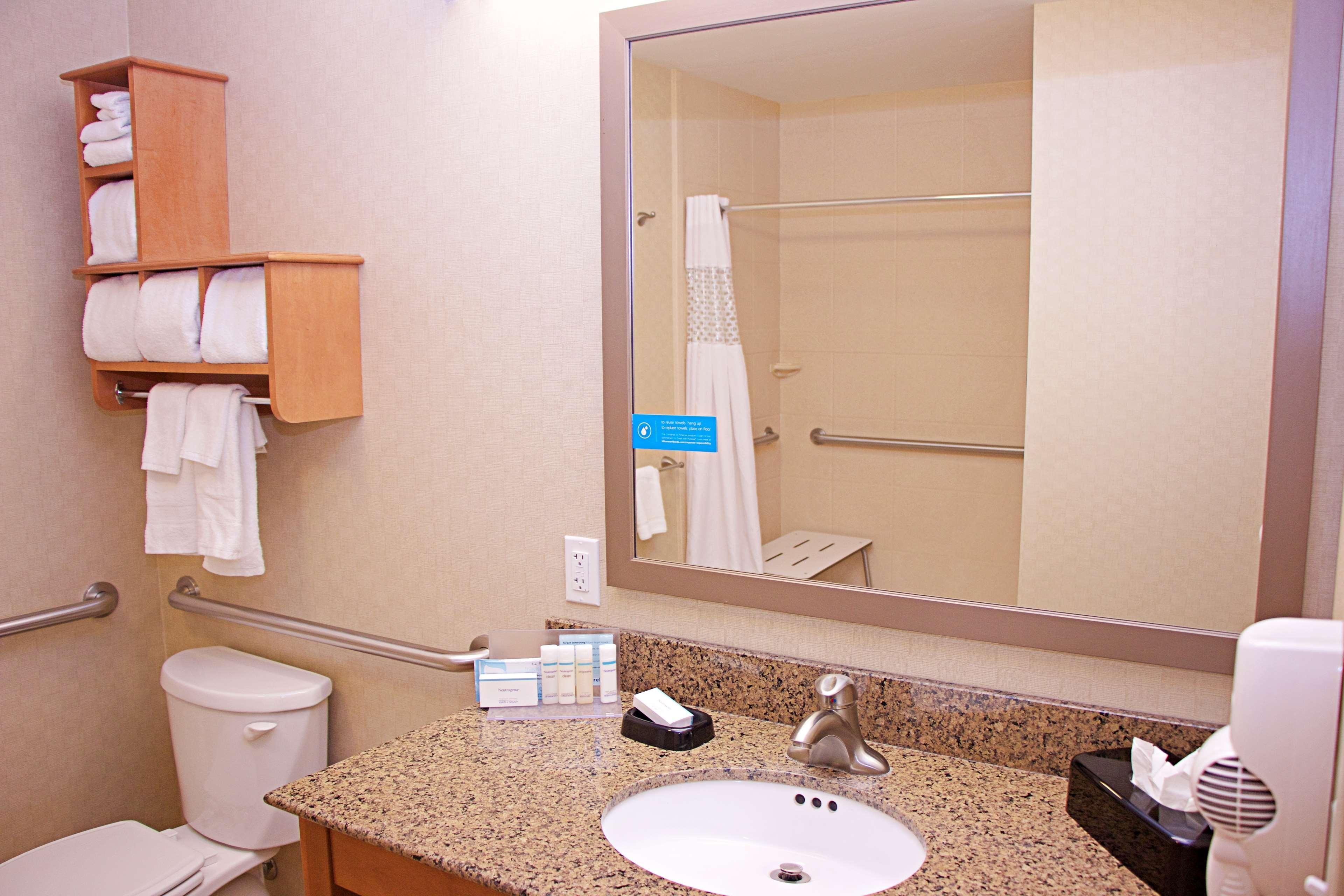 Hampton Inn Sidney Esterno foto