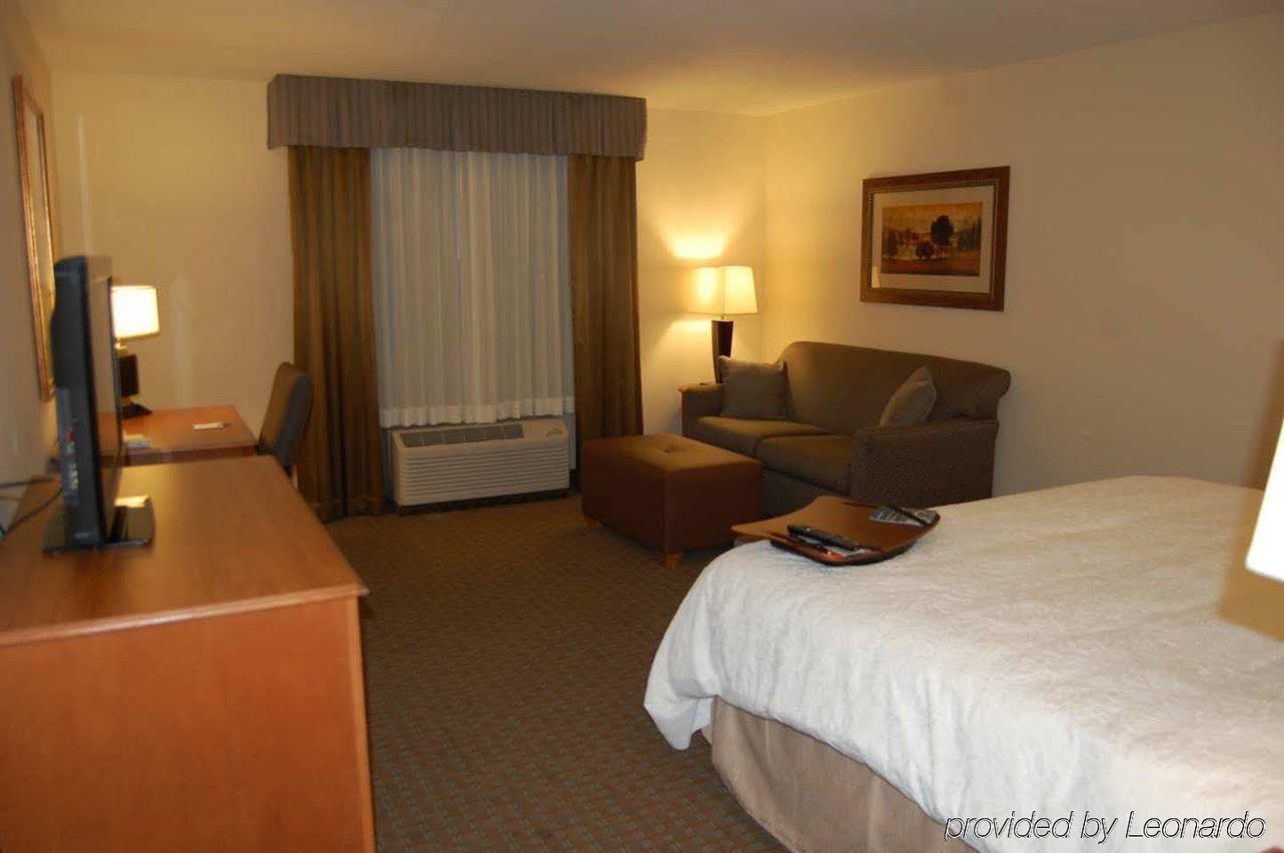Hampton Inn Sidney Esterno foto